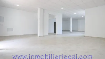 Commercial premises for sale in Avenida del País Valenciano, near Carrer de Sant Pere, Centro (Guardamar del Segura) of 149.950 €