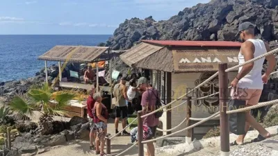 Apartamento en venta en Calle Chasna, Costa del Silencio-Las Galletas (Arona) de 215.000 €