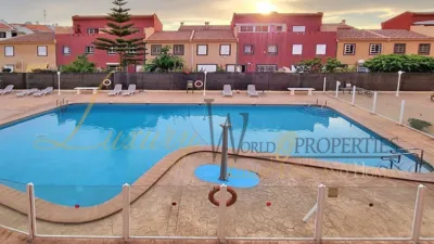 Apartamento en venta en Calle Chasna, Costa del Silencio-Las Galletas (Arona) de 225.000 €