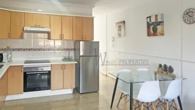 Apartamento en venta en Calle Chasna, Costa del Silencio-Las Galletas (Arona) de 215.000 €