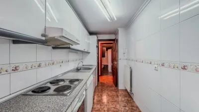 Piso en alquiler en Calle de Juan Boscán, 1, Cascajos-Piqueras (Logroño) de 1.000 €<span>/mes</span>