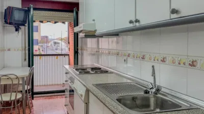 Piso en alquiler en Calle de Juan Boscán, 1, Cascajos-Piqueras (Logroño) de 1.000 €<span>/mes</span>