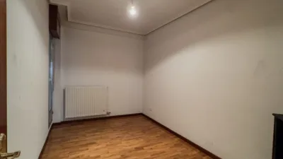 Piso en alquiler en Calle de Juan Boscán, 1, Cascajos-Piqueras (Logroño) de 1.000 €<span>/mes</span>