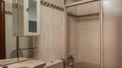 Piso en alquiler en Calle de Juan Boscán, 1, Cascajos-Piqueras (Logroño) de 1.000 €<span>/mes</span>