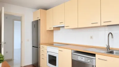 Apartment on Avenida de Juan Carlos I, 98 photo 14