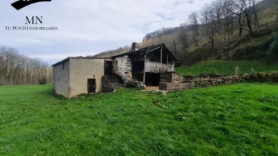 Rustic farm in Vega de Pas photo 5