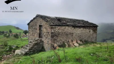 Rustic property in Bustantegua photo 10