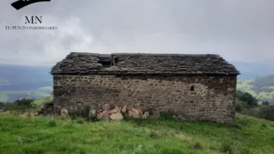 Rustic property in Bustantegua photo 13