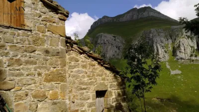 Rustic Finca in Lunada photo 9