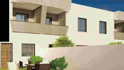 Semi-detached house on Calle del Brezo photo 3