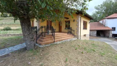 Casa en venta en Raicedo, Arenas de Iguña de 365.000 €