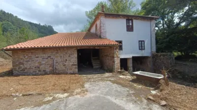 Casa en venta en Raicedo, Arenas de Iguña de 365.000 €