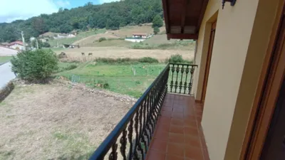 Casa en venta en Raicedo, Arenas de Iguña de 365.000 €