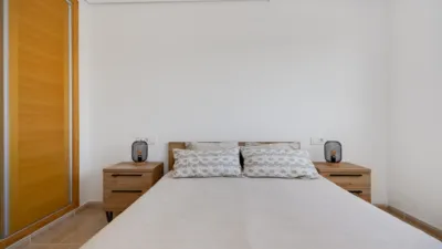 Apartment on Carrer de la Reina Sofía photo 8