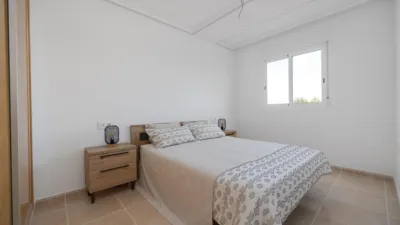 Apartment on Carrer de la Reina Sofía photo 9