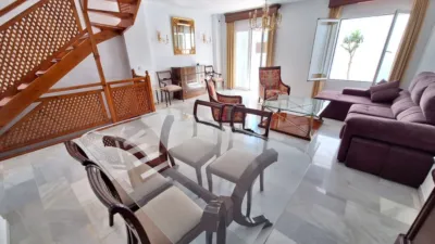 Casa adosada en alquiler en Avenida Montealjarafe, Cavaleri (Mairena del Aljarafe) de 1.350 €<span>/mes</span>