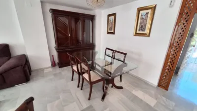Casa adosada en alquiler en Avenida Montealjarafe, Cavaleri (Mairena del Aljarafe) de 1.350 €<span>/mes</span>