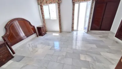 Casa adosada en alquiler en Avenida Montealjarafe, Cavaleri (Mairena del Aljarafe) de 1.350 €<span>/mes</span>