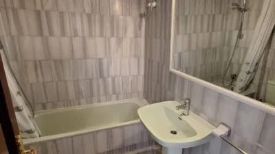 Casa adosada en alquiler en Avenida Montealjarafe, Cavaleri (Mairena del Aljarafe) de 1.350 €<span>/mes</span>