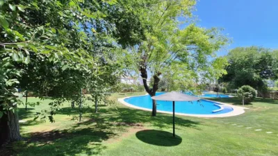 Casa adosada en alquiler en Avenida Montealjarafe, Cavaleri (Mairena del Aljarafe) de 1.350 €<span>/mes</span>