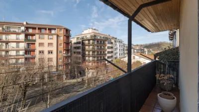 Dúplex en venta en Calle Nagusia, cerca de Calle de Andrekale, Hernani de 410.000 €