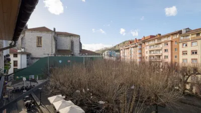 Dúplex en venta en Calle Nagusia, cerca de Calle de Andrekale, Hernani de 410.000 €