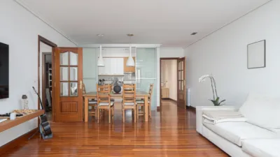 Dúplex en venta en Calle Nagusia, cerca de Calle de Andrekale, Hernani de 410.000 €