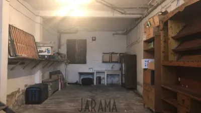 House in - Center photo 25