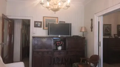 House in - Center photo 38