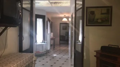 House in - Center photo 46