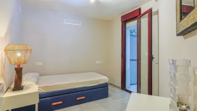 Apartment on Calle del Conde de Barajas photo 15