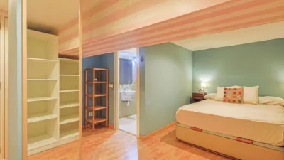 Apartment on Calle del Conde de Barajas photo 30