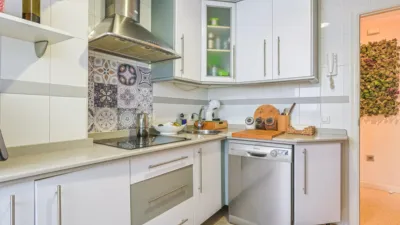 Piso en venta en Calle de La Puebla del Río, Palmete (Distrito Cerro Amate. Sevilla Capital) de 186.990 €
