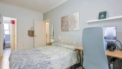 Piso en venta en Calle de La Puebla del Río, Palmete (Distrito Cerro Amate. Sevilla Capital) de 186.990 €