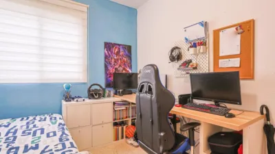 Piso en venta en Calle de La Puebla del Río, Palmete (Distrito Cerro Amate. Sevilla Capital) de 186.990 €