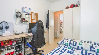 Piso en venta en Calle de La Puebla del Río, Palmete (Distrito Cerro Amate. Sevilla Capital) de 186.990 €
