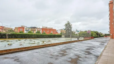 Piso en venta en Calle de La Puebla del Río, Palmete (Distrito Cerro Amate. Sevilla Capital) de 186.990 €