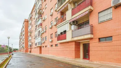 Piso en venta en Calle de La Puebla del Río, Palmete (Distrito Cerro Amate. Sevilla Capital) de 186.990 €