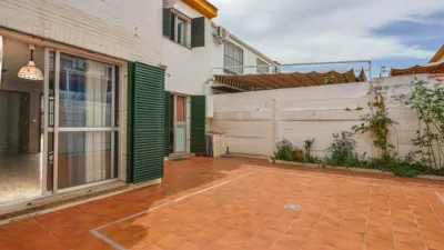Terraced House on Avenida de Las Ciencias photo 14