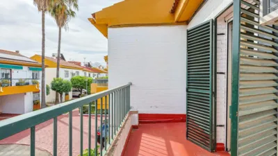 Terraced House on Avenida de Las Ciencias photo 36