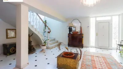 Chalet on Carrer de La Rioja photo 39