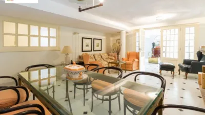 Chalet on Carrer de La Rioja photo 40