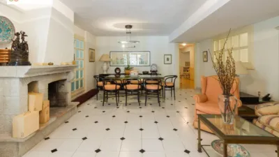 Chalet on Carrer de La Rioja photo 41