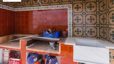 Chalet on Carrer de La Rioja photo 55