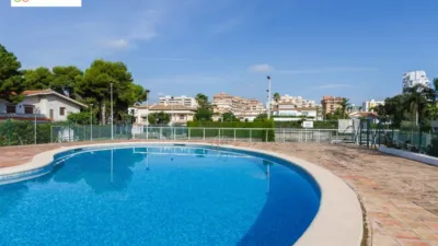 Chalet on Carrer de La Rioja photo 63