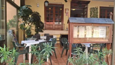 Local comercial en alquiler en Carrer de Castella Lleó, 15, Playa de Gandia (Gandia) de 1.700 €<span>/mes</span>