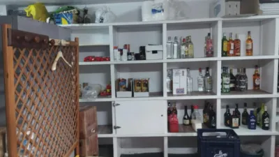 Local comercial en alquiler en Carrer de Castella Lleó, 15, Playa de Gandia (Gandia) de 1.900 €<span>/mes</span>