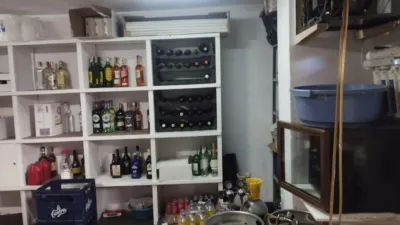 Local comercial en alquiler en Carrer de Castella Lleó, 15, Playa de Gandia (Gandia) de 1.900 €<span>/mes</span>