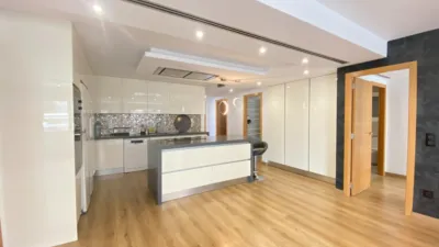 Piso en venta en Passeig de les Germanies, 26, cerca de Carrer Sant Francesc de Borja, Centre Històric (Distrito Gandia Ciutat. Gandia) de 490.000 €