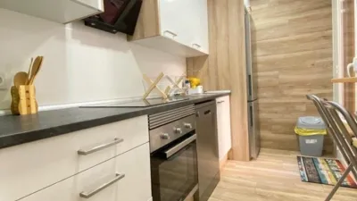 Piso en alquiler en Calle del Doctor Velasco, Plaza Mayor-San Agustín (Segovia Capital) de 1.900 €<span>/mes</span>